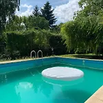 Zsuzsa Apartmanhaz Case de vacanță *