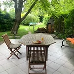 Zsuzsa Apartmanhaz Case de vacanță *