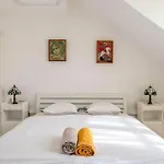 Case de vacanță Zsuzsa Apartmanhaz Sukoró