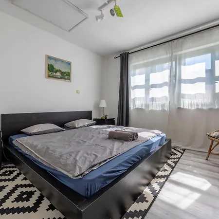 Zsuzsa Apartmanhaz * Sukoró