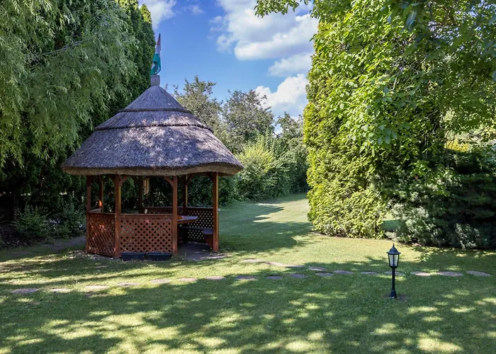 Vakantiehuis Zsuzsa Apartmanhaz *